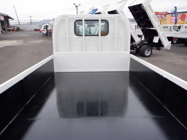 いすゞ エルフ TPG-NJR85A(2WD)の写真3