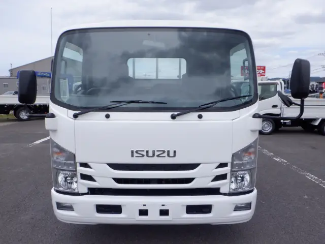 いすゞ エルフ TRG-NNR85AR(2WD)の写真4