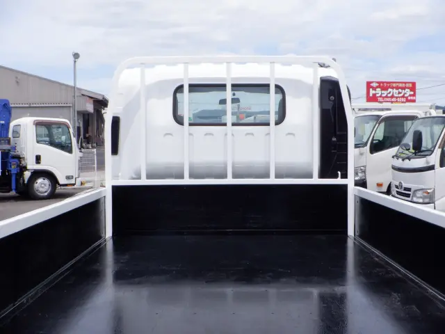 いすゞ エルフ TRG-NNR85AR(2WD)の写真7