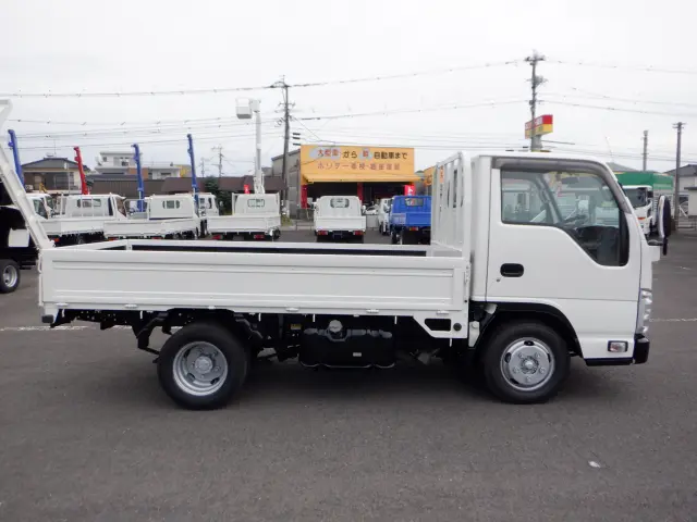 いすゞ エルフ TPG-NJR85A(2WD)の写真8