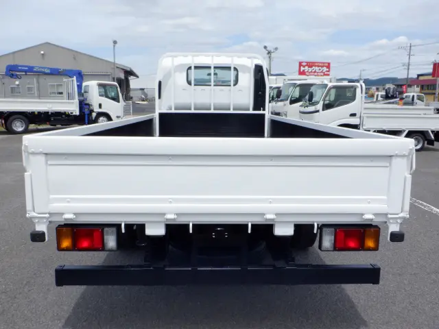 いすゞ エルフ TRG-NNR85AR(2WD)の写真11