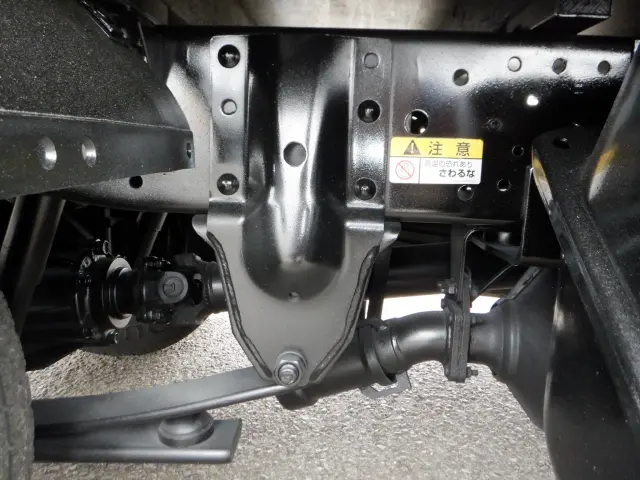 いすゞ エルフ TPG-NJR85A(2WD)の写真13