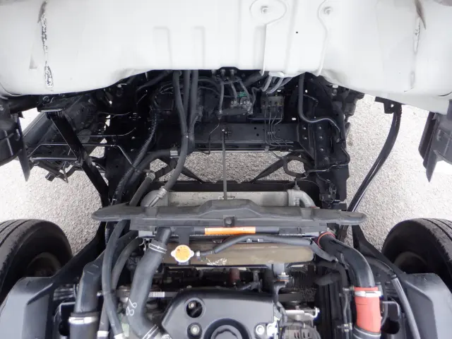 いすゞ エルフ TRG-NNR85AR(2WD)の写真27
