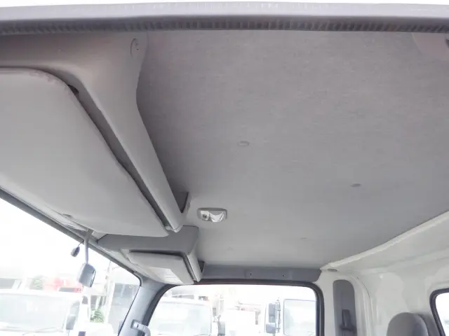 いすゞ エルフ TRG-NNR85AR(2WD)の写真30