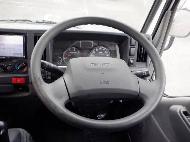 いすゞ エルフ TPG-NJR85A(2WD)の写真39