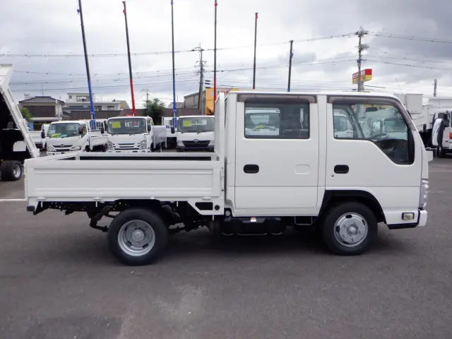 いすゞ エルフ TRG-NJR85A(2WD)の写真12