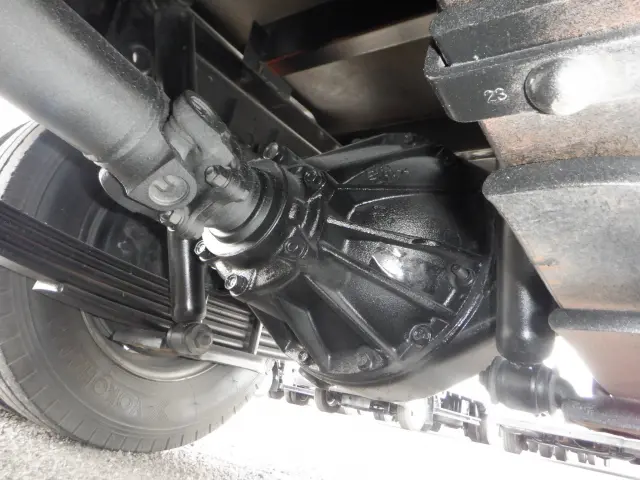 いすゞ エルフ TRG-NJR85A(2WD)の写真18