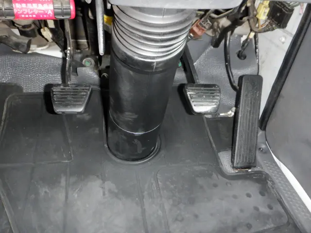 いすゞ エルフ TRG-NJR85A(2WD)の写真27