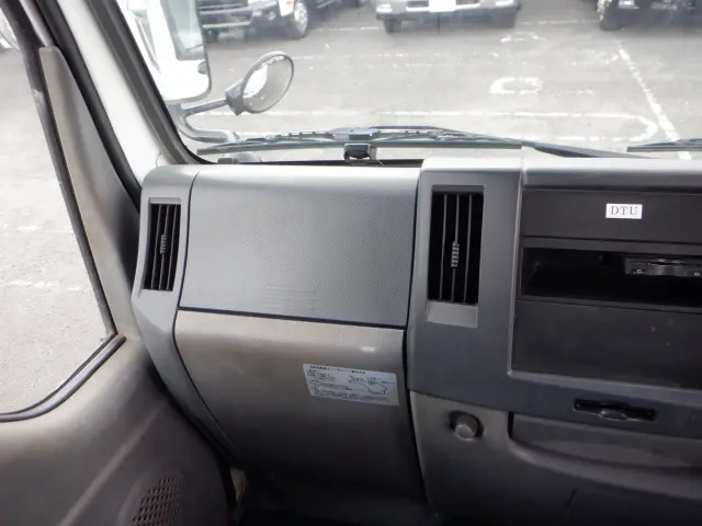 いすゞ エルフ TRG-NJR85A(2WD)の写真31