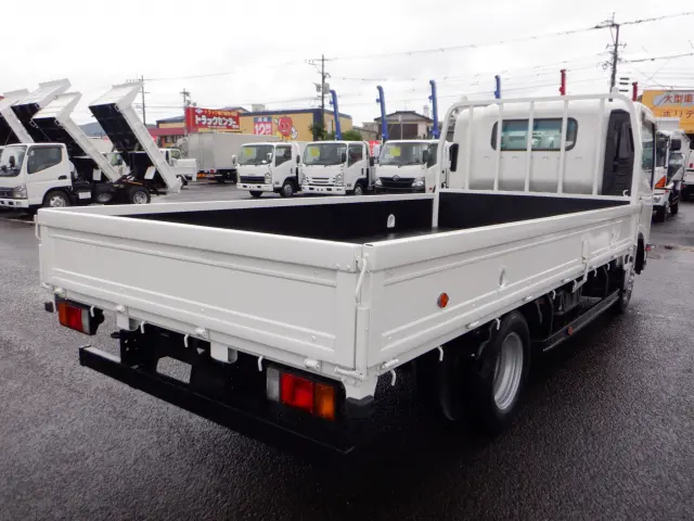 いすゞ エルフ TPG-NNR85AR(2WD)の写真2