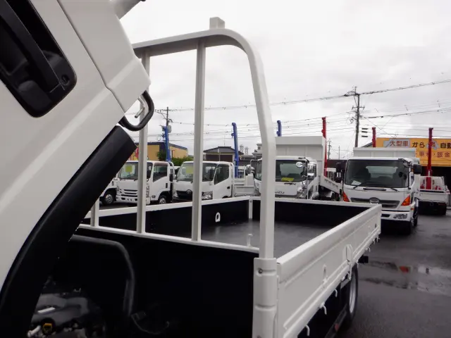 いすゞ エルフ TPG-NNR85AR(2WD)の写真21