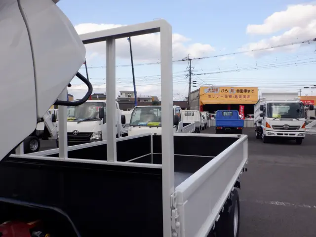 日野 デュトロ SKG-XZU600M(2WD)の写真22