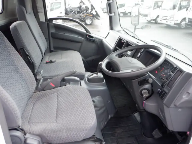 いすゞ エルフ TPG-NNR85AR(2WD)の写真29
