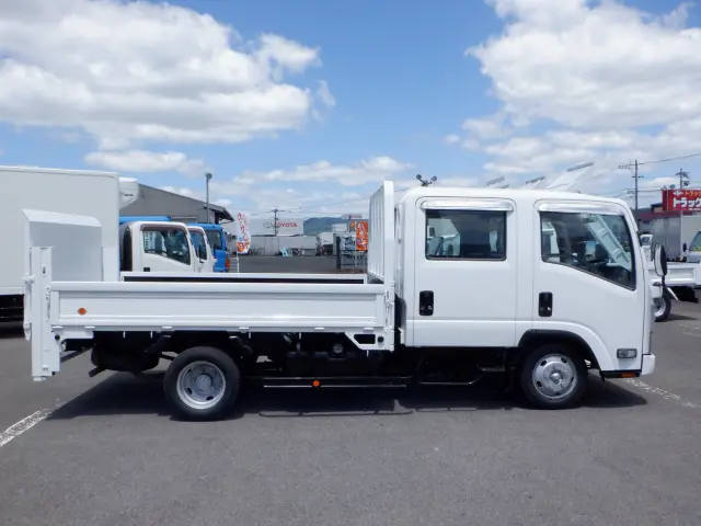 いすゞ エルフ SKG-NLR85AR(2WD)の写真13