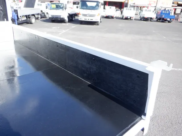 いすゞ エルフ TKG-NPR85AR(2WD)の写真11