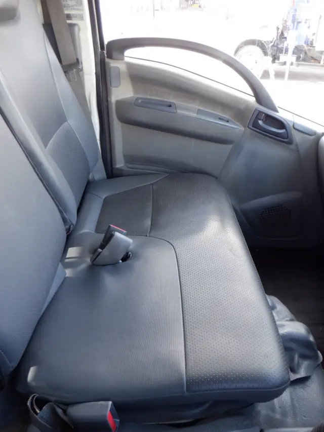 いすゞ エルフ TKG-NPR85AR(2WD)の写真30