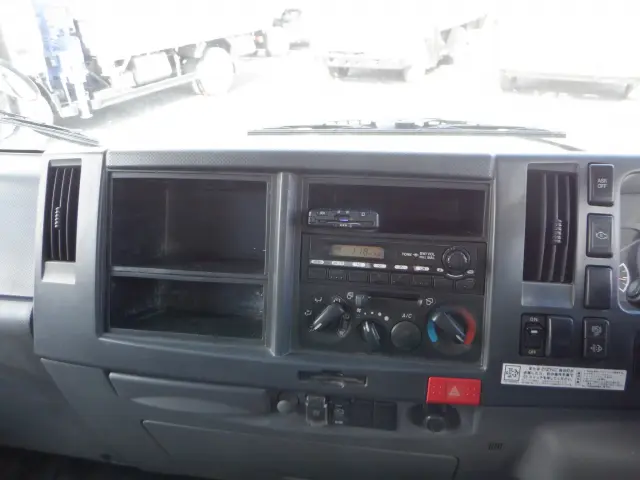 いすゞ エルフ TKG-NPR85AR(2WD)の写真35