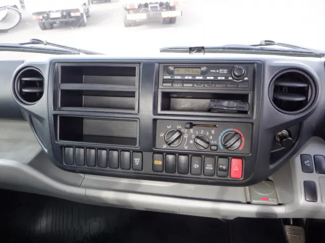 日野 デュトロ TKG-XZU710M(2WD)の写真37