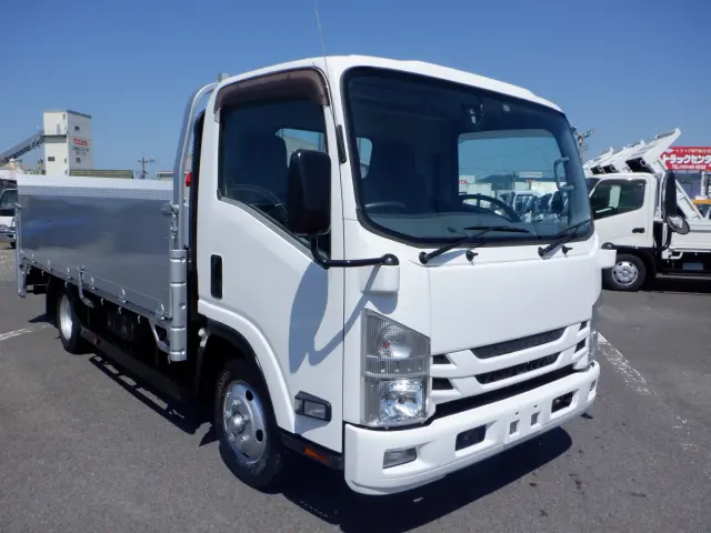 いすゞ エルフ TRG-NPR85AR(2WD)の写真5