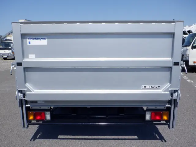 いすゞ エルフ TRG-NPR85AR(2WD)の写真12