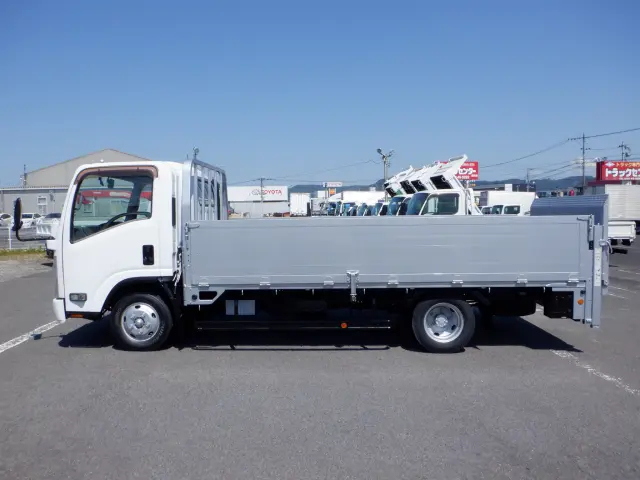いすゞ エルフ TRG-NPR85AR(2WD)の写真13