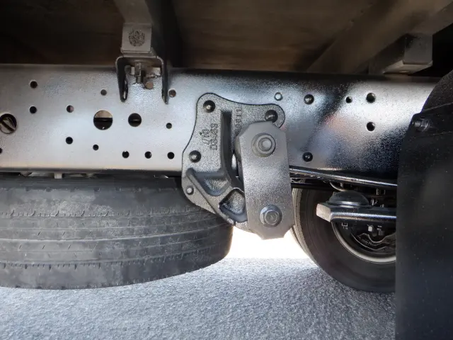 いすゞ エルフ TRG-NPR85AR(2WD)の写真22