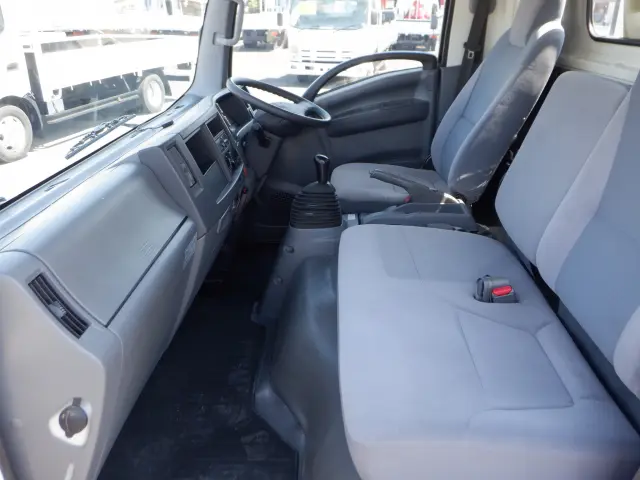 いすゞ エルフ TRG-NPR85AR(2WD)の写真35