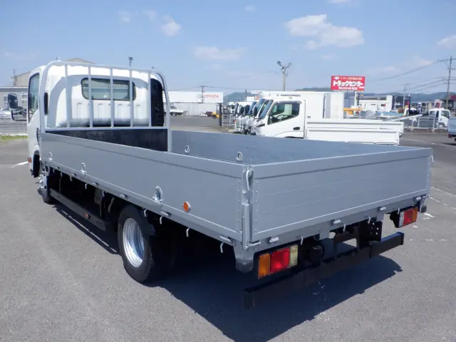 いすゞ エルフ TKG-NPR85AR(2WD)の写真6