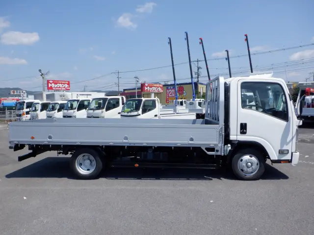 いすゞ エルフ TKG-NPR85AR(2WD)の写真8