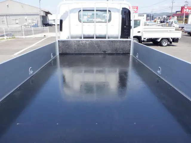 いすゞ エルフ TKG-NPR85AR(2WD)の写真10