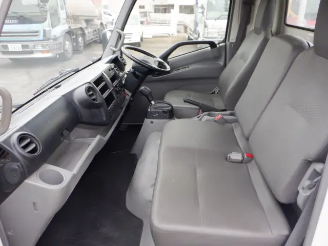 日野 デュトロ TKG-XZC710M(2WD)の写真32