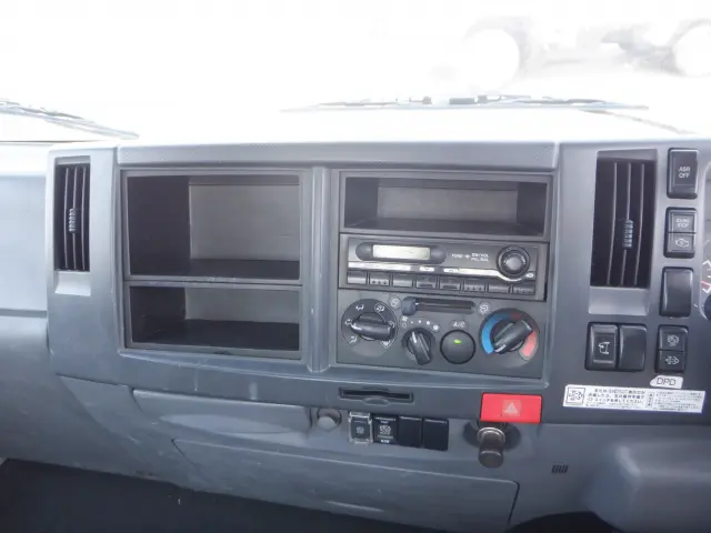 いすゞ エルフ TKG-NPR85AR(2WD)の写真36
