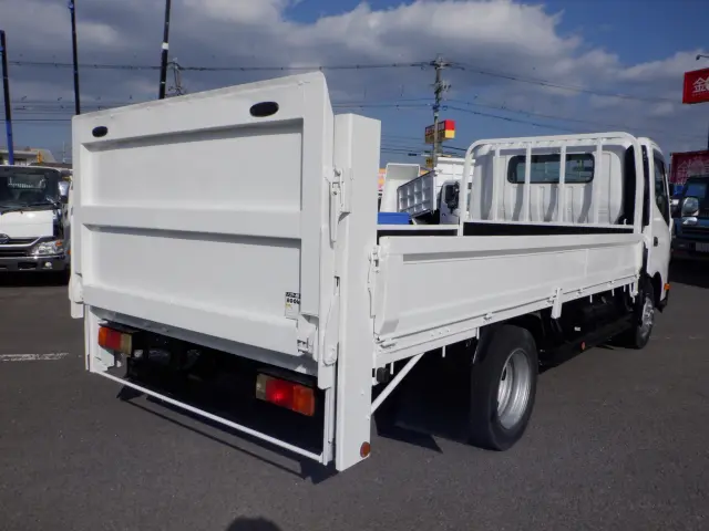 トヨタ ダイナ TKG-XZU710(2WD)の写真2