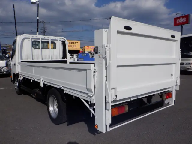 トヨタ ダイナ TKG-XZU710(2WD)の写真6