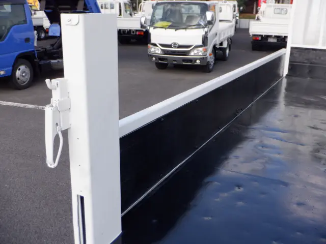 トヨタ ダイナ TKG-XZU710(2WD)の写真9