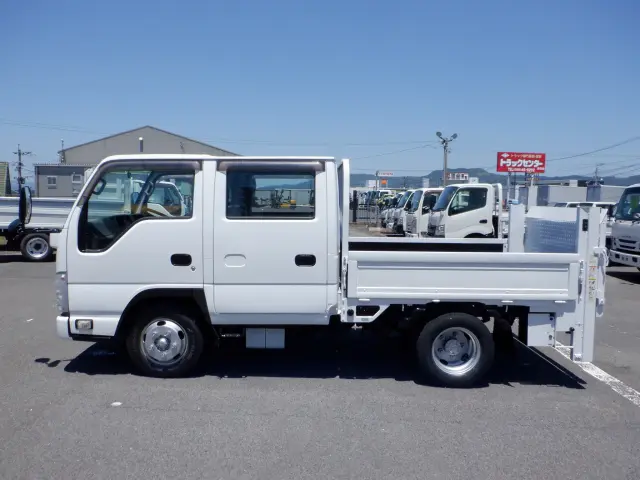 いすゞ エルフ TPG-NJR85A(2WD)の写真7
