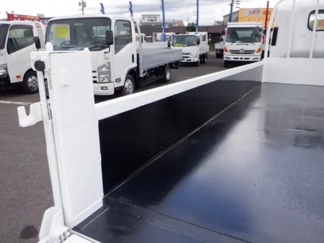 いすゞ エルフ SKG-NNR85AR(2WD)の写真11