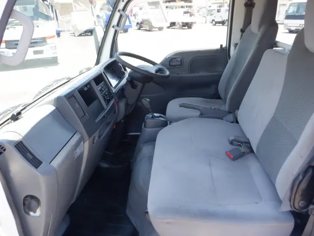 いすゞ エルフ TPG-NJR85A(2WD)の写真29