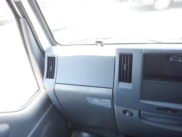 いすゞ エルフ TPG-NJR85A(2WD)の写真34