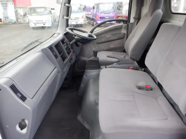 いすゞ エルフ SKG-NNR85AR(2WD)の写真35