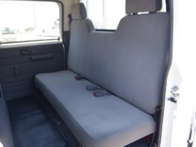 いすゞ エルフ TPG-NJR85A(2WD)の写真39