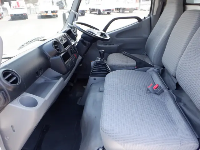 日野 デュトロ TKG-XZC605M(2WD)の写真32