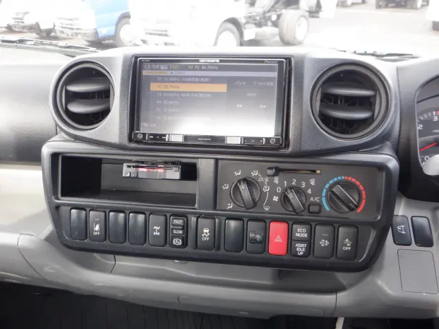 日野 デュトロ TKG-XZC75M(4WD)の写真35