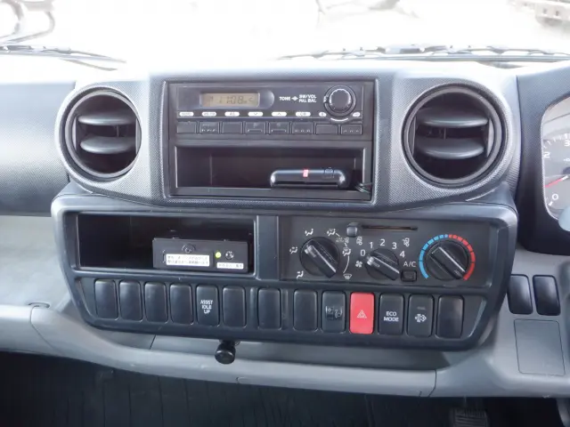 日野 デュトロ SKG-XZU650M(2WD)の写真35