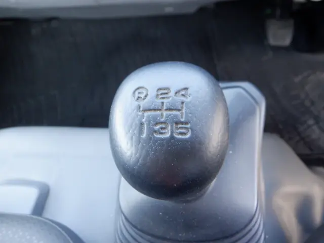 日野 デュトロ SKG-XZU650M(2WD)の写真36