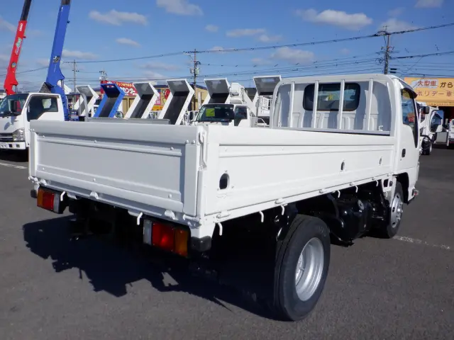 いすゞ エルフ TKG-NKR85A(2WD)の写真2