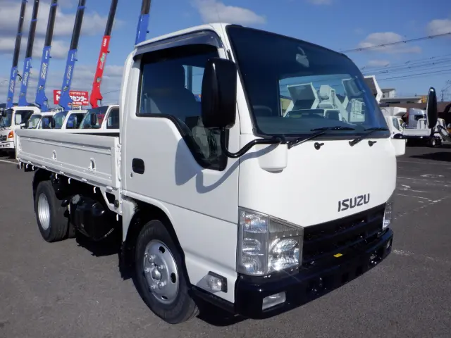 いすゞ エルフ TKG-NKR85A(2WD)の写真5