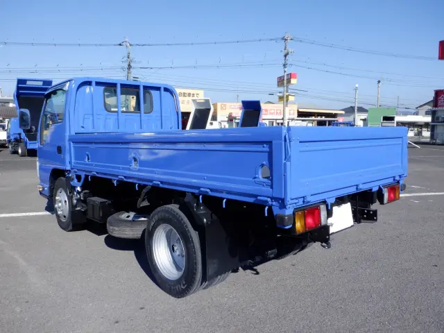 いすゞ エルフ TKG-NKR85A(2WD)の写真6