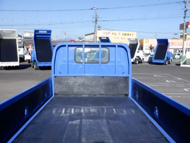 いすゞ エルフ TKG-NKR85A(2WD)の写真8