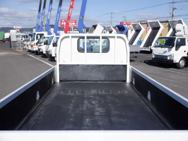 いすゞ エルフ TKG-NKR85A(2WD)の写真8